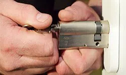 Pinecraft FL Locksmith Store, Pinecraft, FL 941-270-4495 - com-ls-01